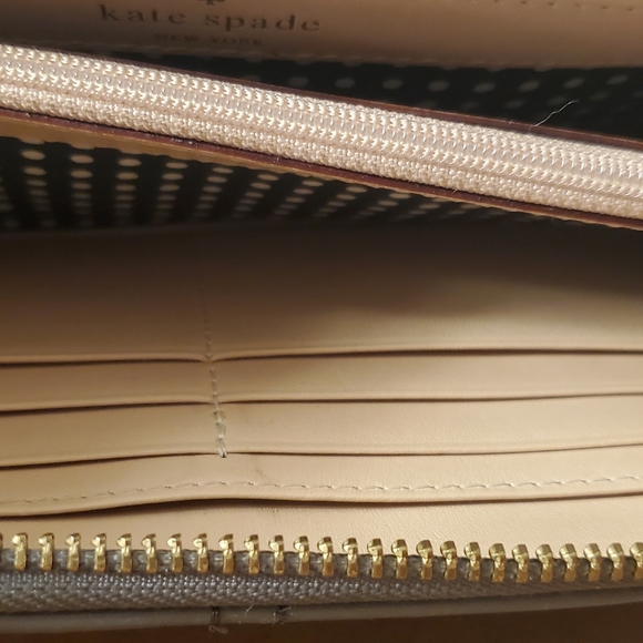 Kate Spade Leather Wallet - Picture 7 of 9
